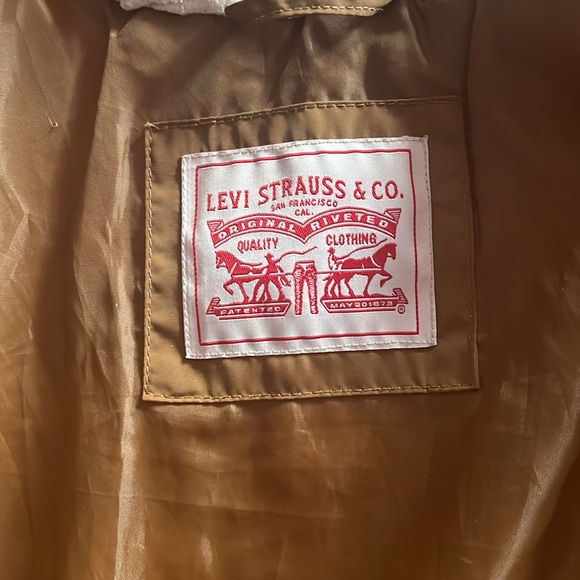 Levi’s winter coat - Picture 6 of 9